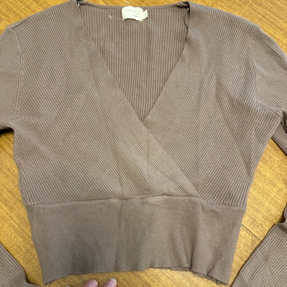 Dreamers by debut sweater size large NWOT - Picture 2 of 4
